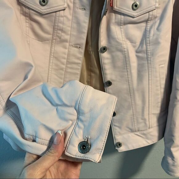 Levi’s Rose Faux Leather Trucker Jacket - Picture 8 of 10